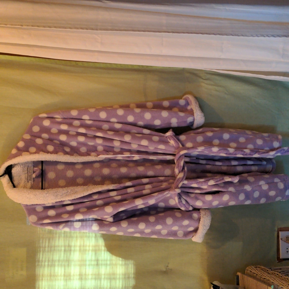 Blue star lavender polka dot bath robe, fits size large